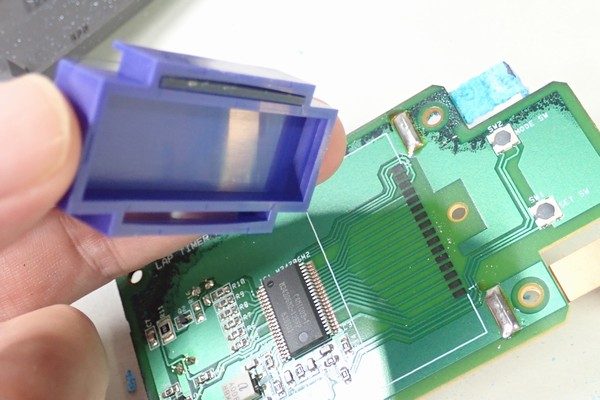 TOYz BAR☆壊れたタミヤ ミニ四駆ラップタイマー 15184を分解。液晶モジュールの取り外し。